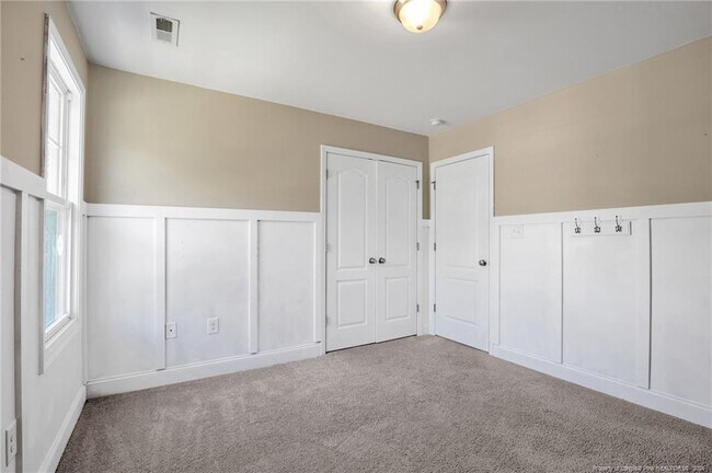 Building Photo - 2779 Rivercliff Rd