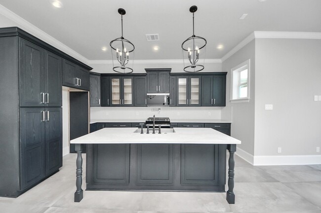 Building Photo - 6322 Milwee St