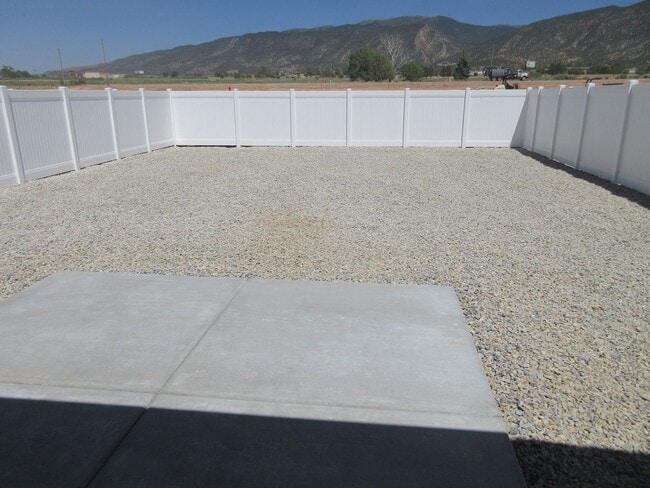 Building Photo - 3 bed, 2 Bath, Twin Home - Newer Construction