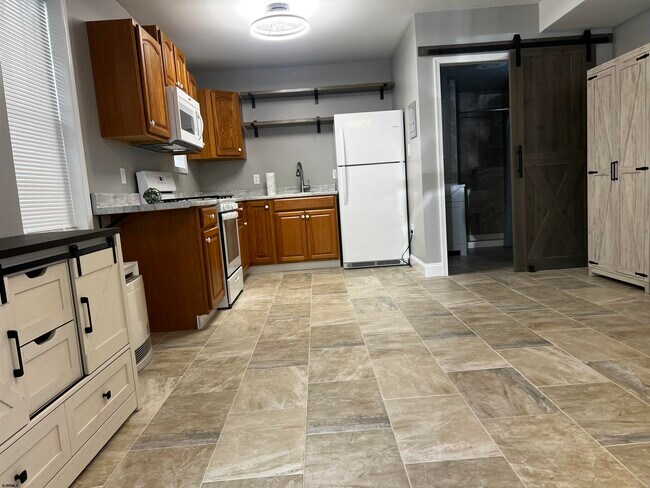 Building Photo - 36 N Georgia Ave