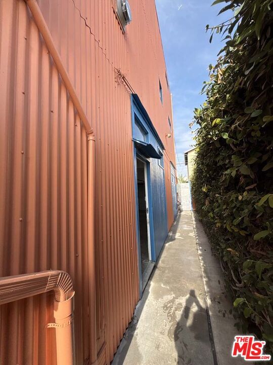 Building Photo - 915 Broadway St