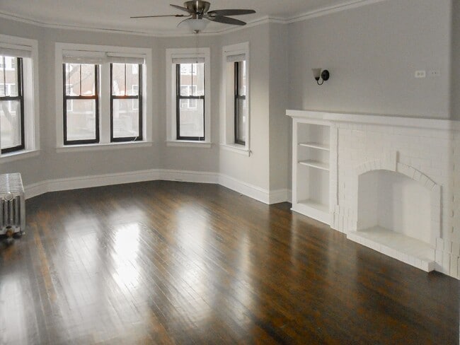 Building Photo - 5156 N Leavitt St