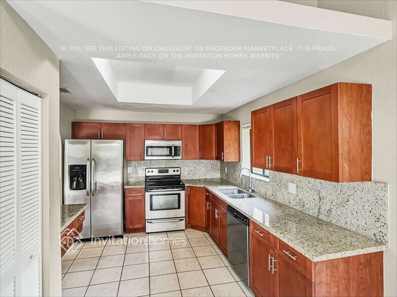 Building Photo - 11585 Gorham Dr