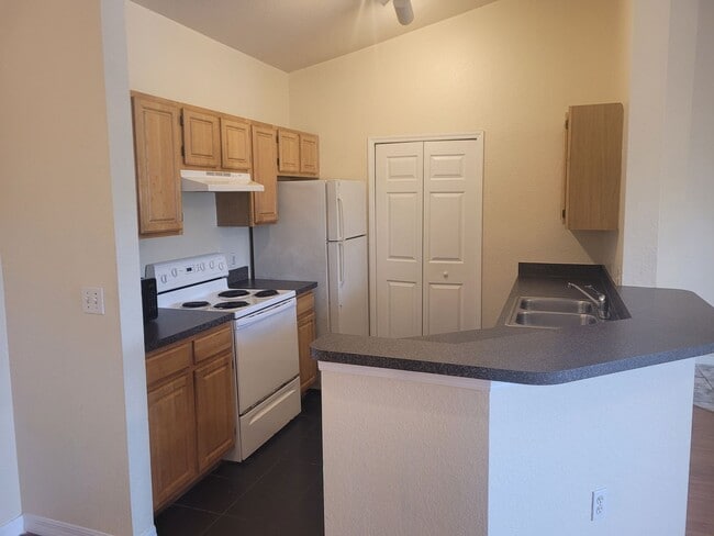 Building Photo - 5961West2034