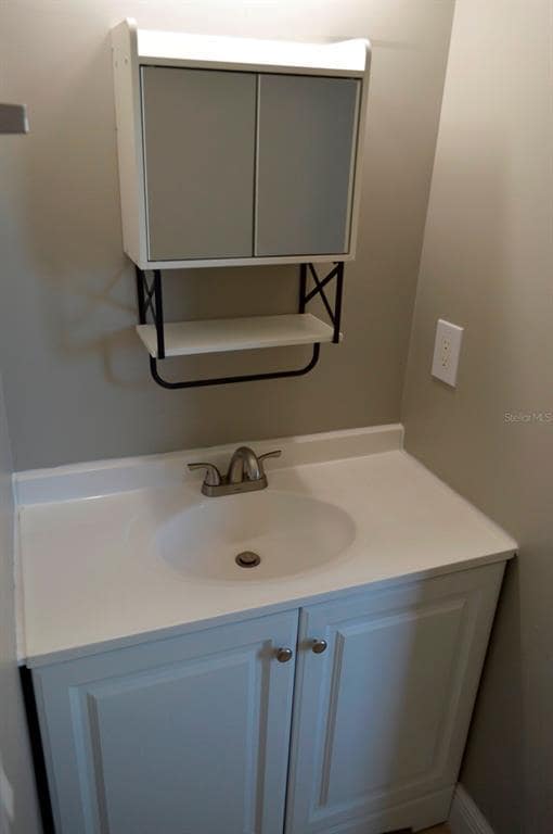 Building Photo - 6525 Manila Palm Way