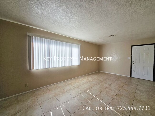 Building Photo - 2 BEDROOM 2 BATH UNIT NEAR NELLIS