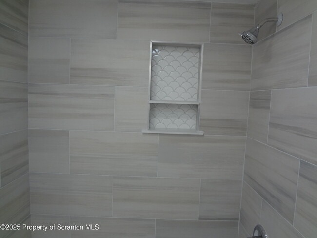 Building Photo - 539 Back St