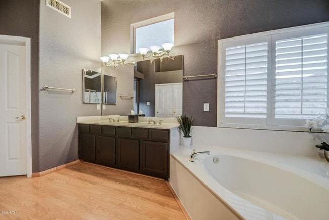 Building Photo - Beautiful Fully Furnished Home In Ahwatukee Foothills With Mountain Views and Private Pool!!