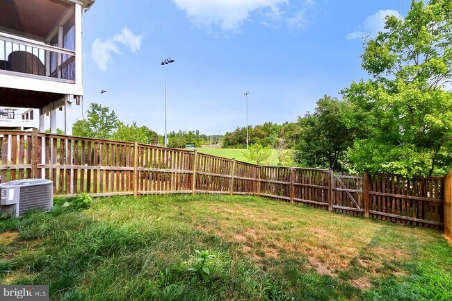 Building Photo - 42626 Beckett Terrace