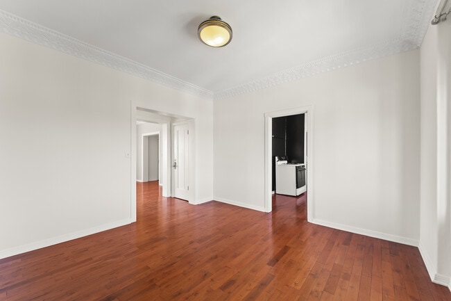 Building Photo - 1314 Hayworth Ave