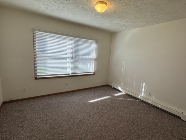 Building Photo - 3793 Vale Dr