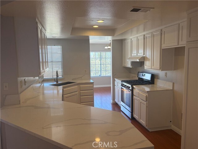Building Photo - 873 S Sapphire Ln