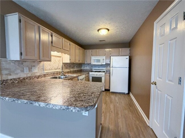 Building Photo - 2711 Highland Ridge NW