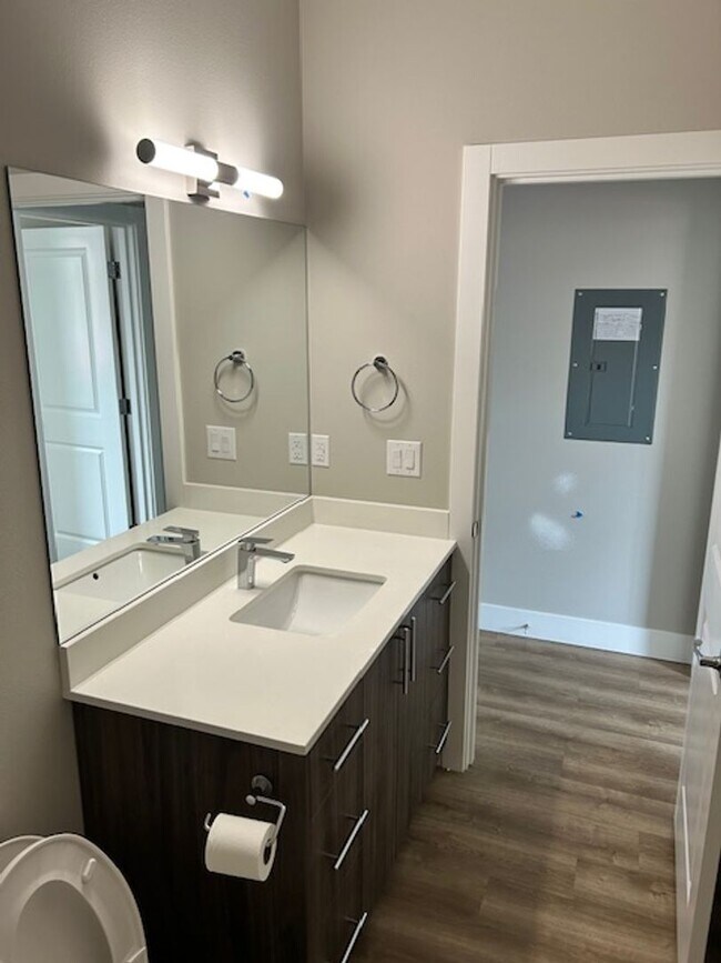 Building Photo - Brand New- Single Level 1 Bedroom