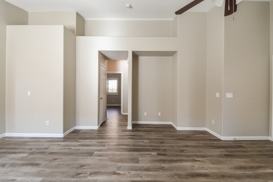 Building Photo - 40638 N Key Ln