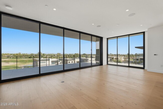 Building Photo - 4849 N Camelback Rdg Dr