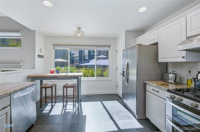 Building Photo - 14572 W 69th Pl