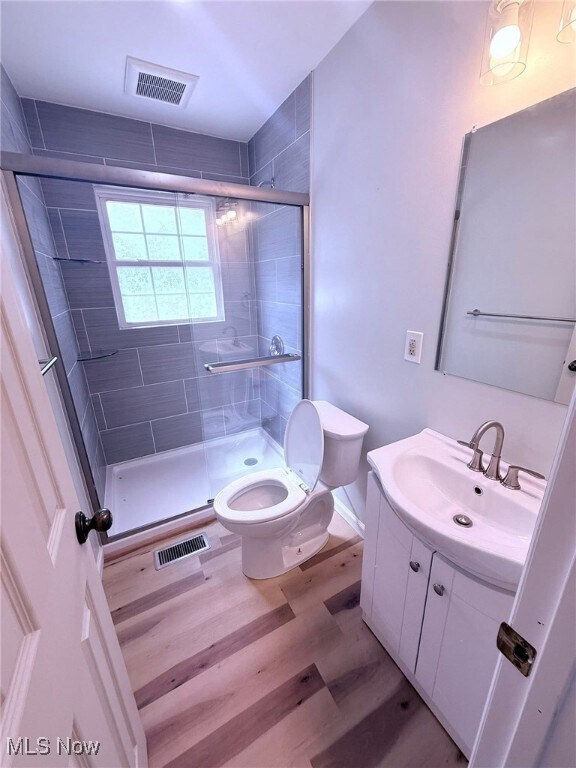 Building Photo - 6686 Hythe St NW