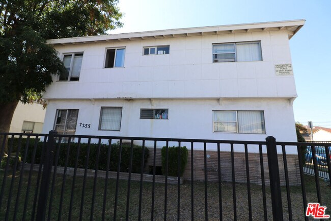 Building Photo - 7249 Bakman Ave