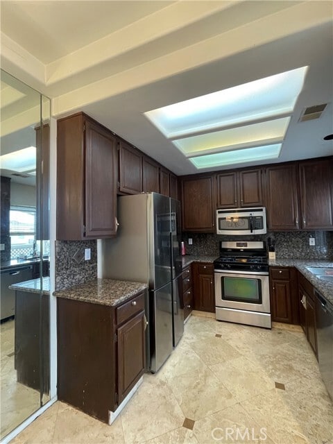 Building Photo - 24984 La Pantera