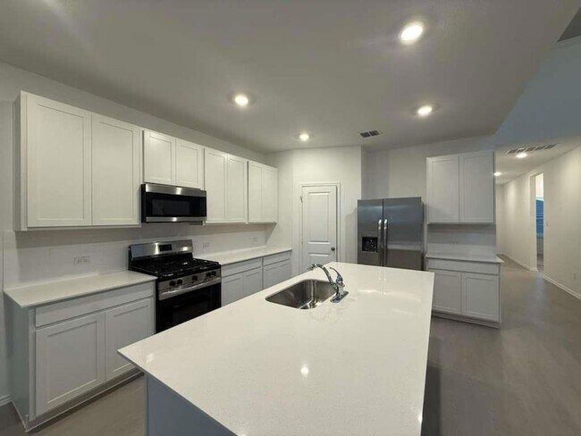 Building Photo - 17704 Sage Thrasher Dr