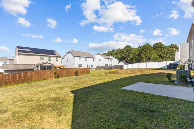 Building Photo - 624 Hiddenbrook Dr