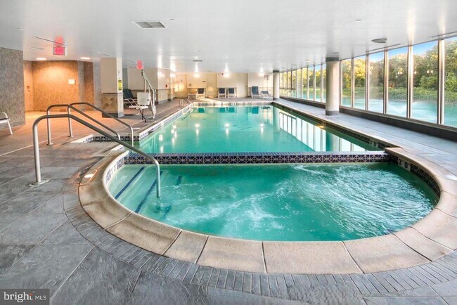 Building Photo - 206 Carson Terrace