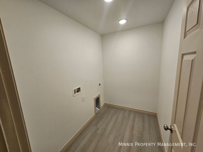 Building Photo - 1325 Bajada St