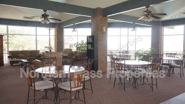 Building Photo - 4433 N Stanton 507