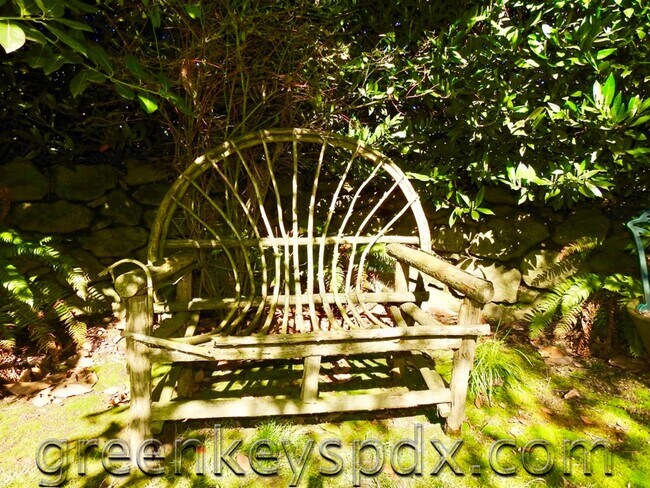 Building Photo - 10197-1136