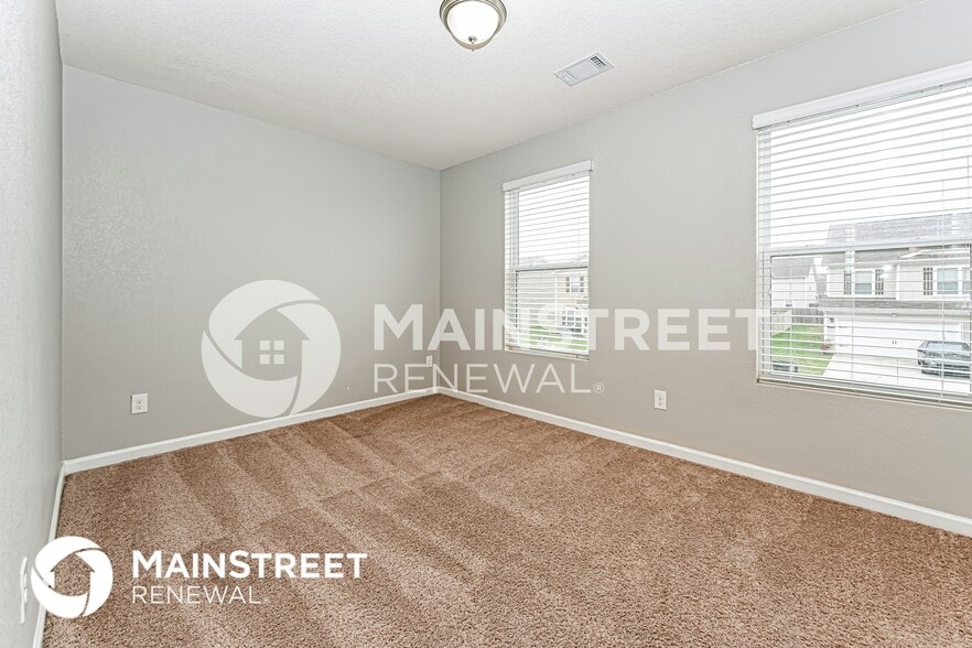 Building Photo - 2509 Queen Bee Dr