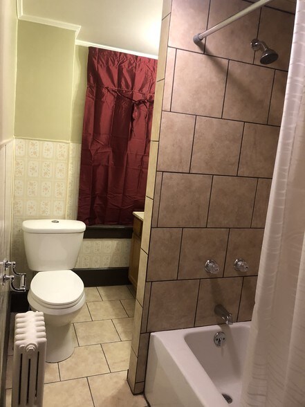 Bath - 25 N Railroad St