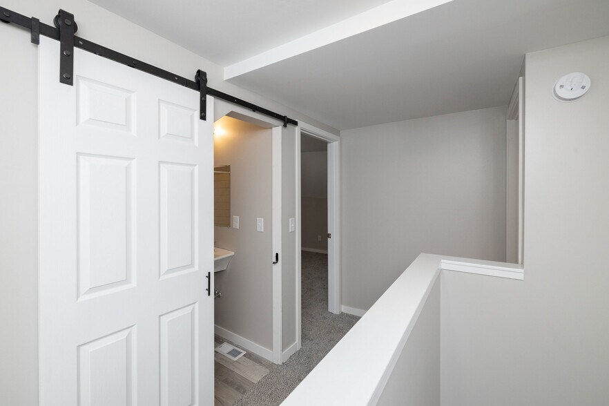 Building Photo - 8835 Nicollet Ave S