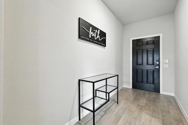 Building Photo - 1316 Coyote Ridge