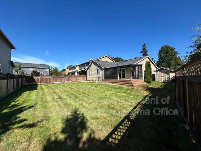 Building Photo - 5519 66th Wy SE