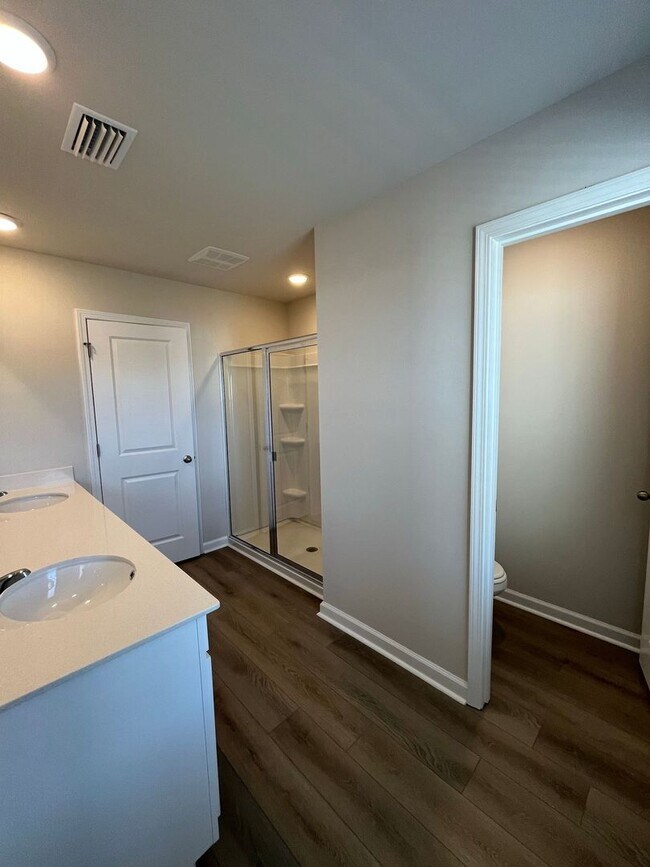 Building Photo - Beautiful Brand-New Home Wescott Plantation~