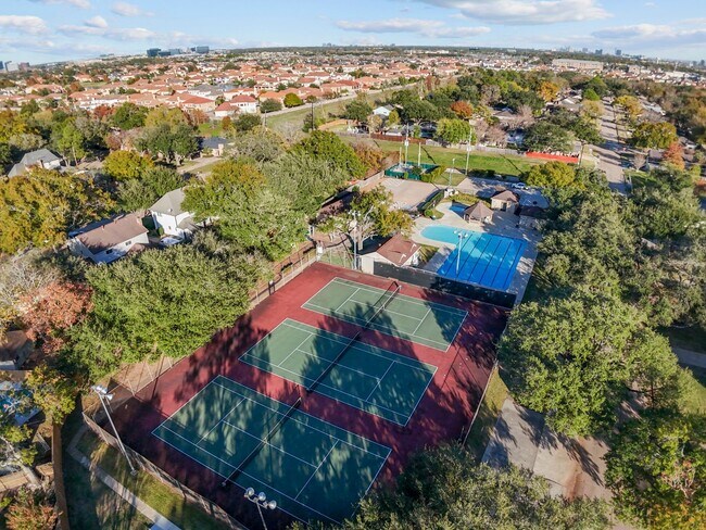 Building Photo - 14007 Overbrook Ln