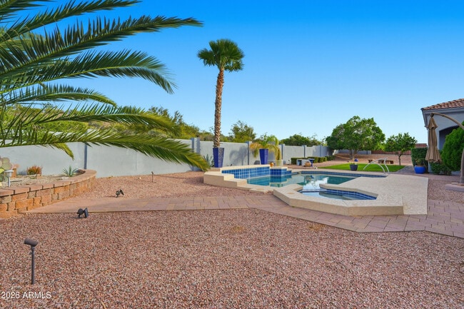 Building Photo - 5399 S Via de Rico