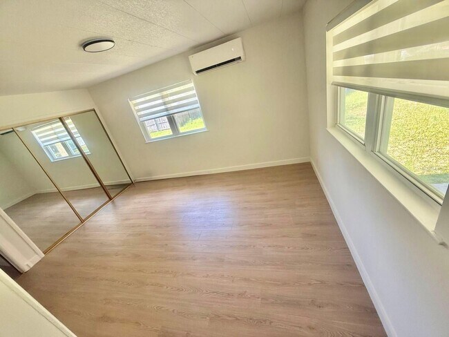 Building Photo - 9375 SE 35th Ct
