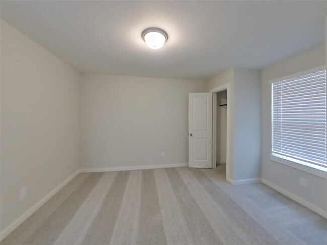 Building Photo - 22631 Terrazzo Dr