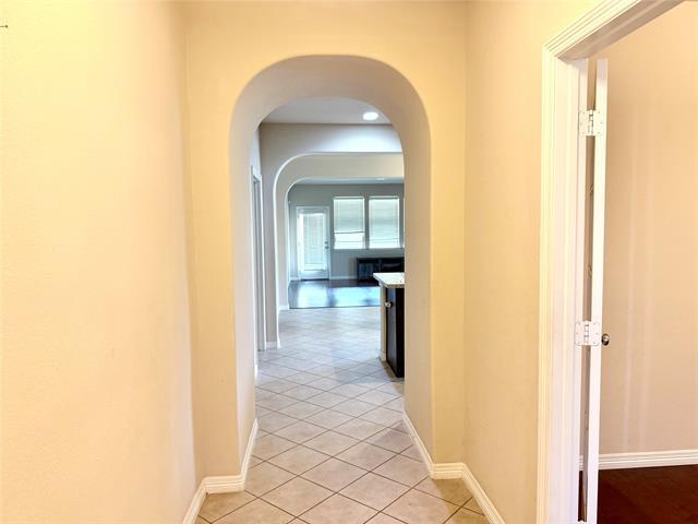 Building Photo - 9310 Moon River Dr