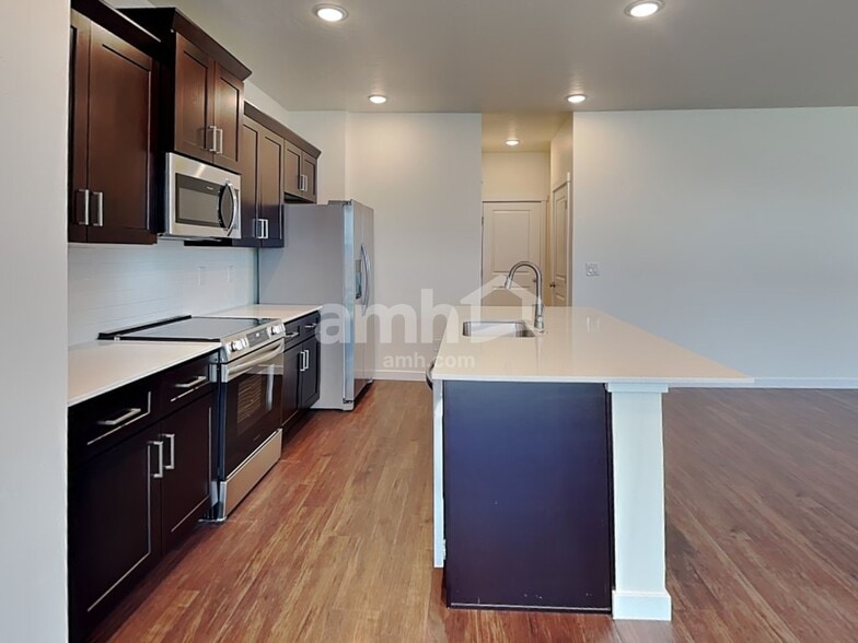 Building Photo - 9475 W Shumard St