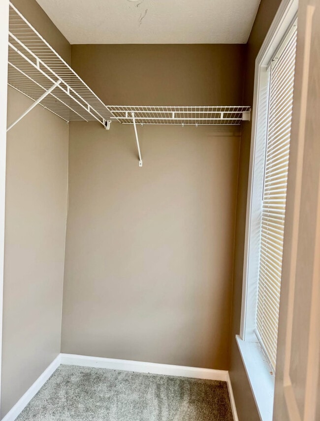 Building Photo - 85 Forest Ave