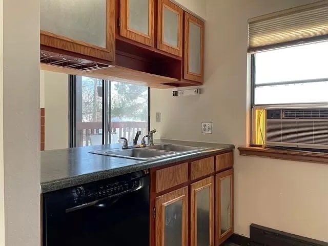 Building Photo - 2024 Goss St