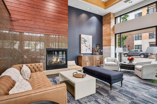 Building Photo - 4525 Park Commons Dr
