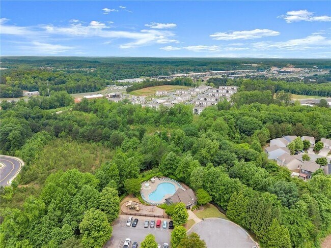 Building Photo - 124 Oakmont Dr