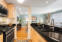 Building Photo - 152 Independence Dr