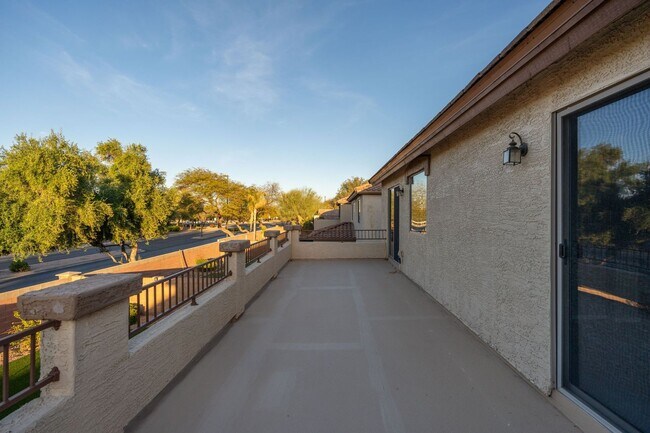 Building Photo - $3,500 For Lease Starting June 1, 2026 4 beds-2.5 Baths 2,421 Sq. Ft.  Amazing Gilbert 85298 Home...