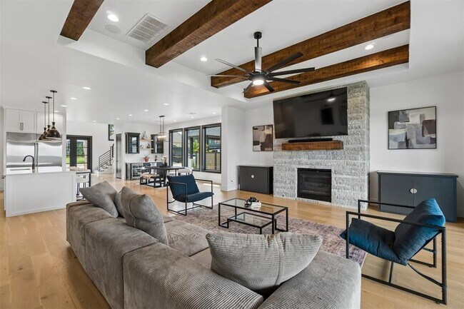 Building Photo - 2109 Wiregrass Dr