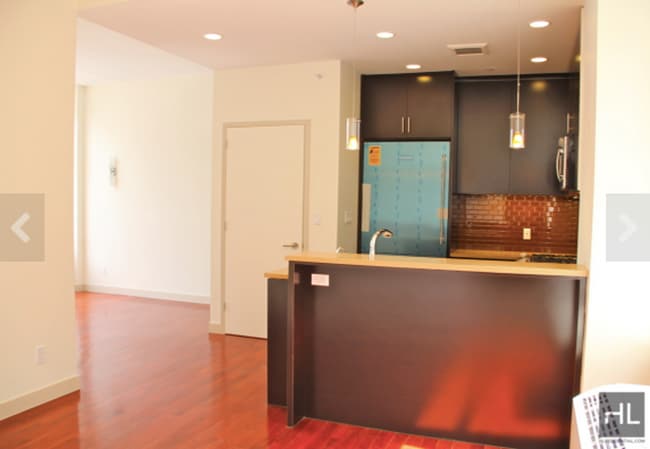 Building Photo - 42-37-42-27 27th St